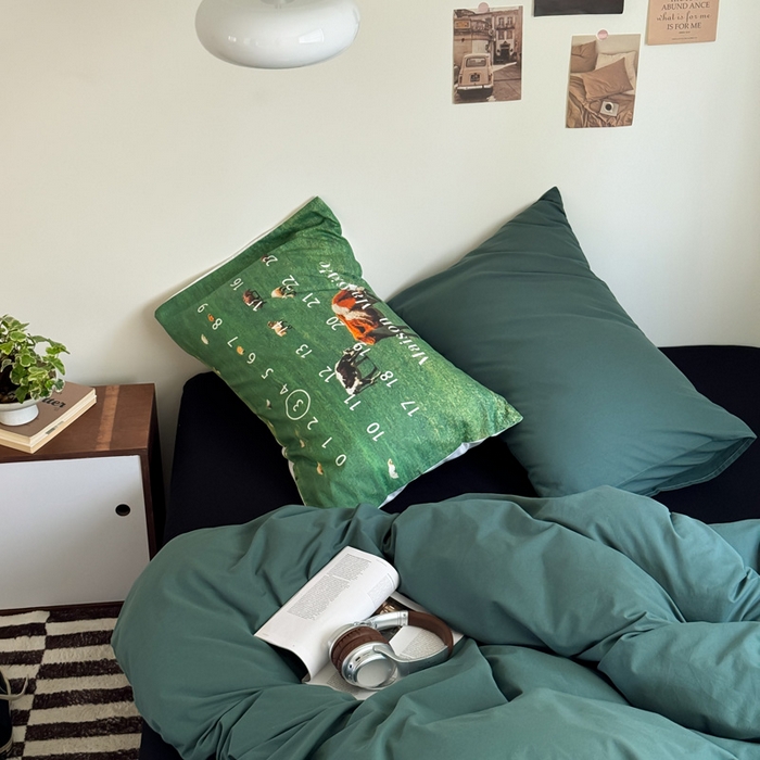 91家纺网 家纺一手货源 找家纺 艾沁家纺 2024新款简约风全棉色织水洗棉混搭四件套 墨绿+黑（墨绿+印花枕）