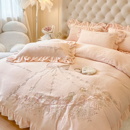 （总）亲亲公主 2025新款全消光230克绒绣花四件套- 梦幻巴黎