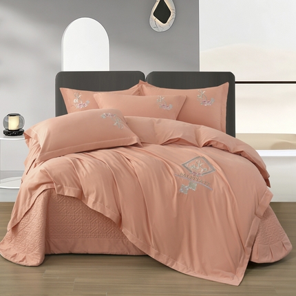 91家纺网 家纺一手货源 找家纺 （总）OL家纺 2024新款磨毛肌理纹刺绣轻奢风床盖夹棉四件套--卡布奇诺