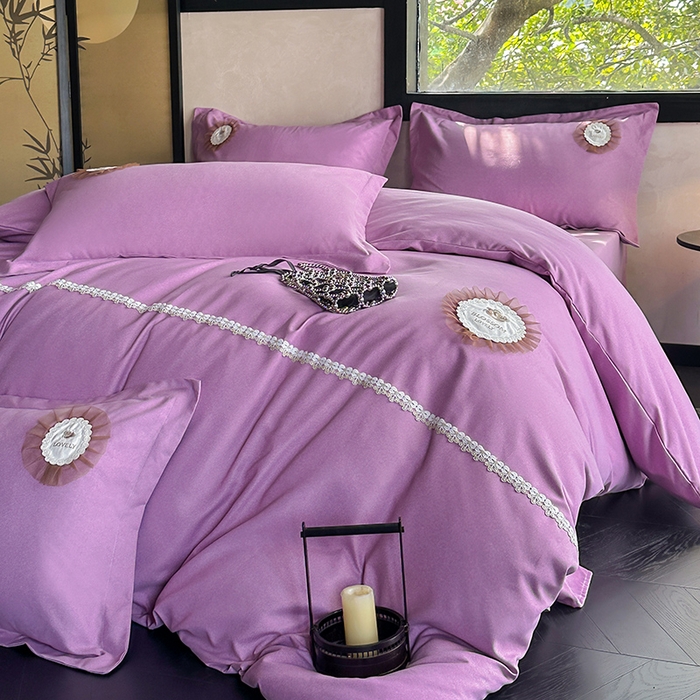 91家纺网 家纺一手货源 找家纺 宜家坊 2024秋冬加厚肌理纹碳素磨毛刺绣贴布绣花边新中式四件套 紫色