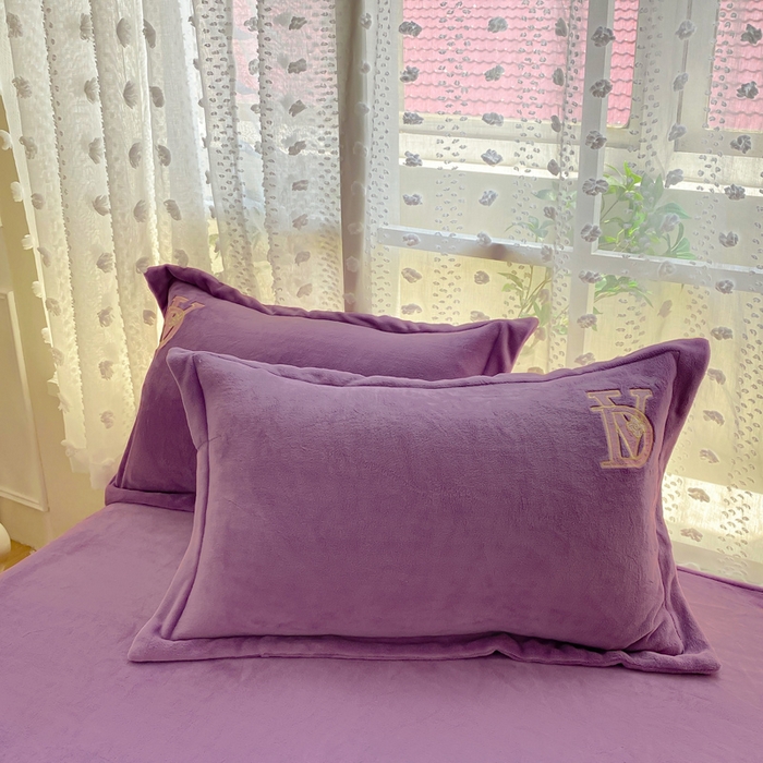 91家纺网 家纺一手货源 找家纺 晶缦家纺 2024新款高克重牛奶绒刺绣花四件套 点点花季-淡紫