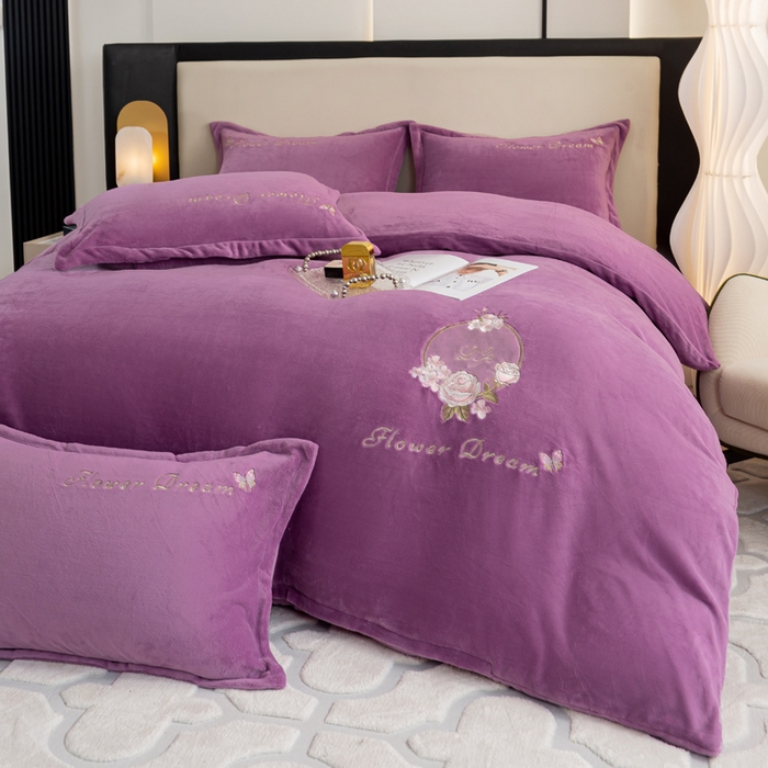 91家纺网 家纺一手货源 找家纺 晶缦家纺 2024新款高克重牛奶绒刺绣花四件套 花仙子-淡紫