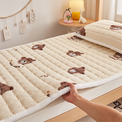 91家纺网 家纺一手货源 找家纺 （总）东宇床垫 2025新款牛奶绒床褥学生床