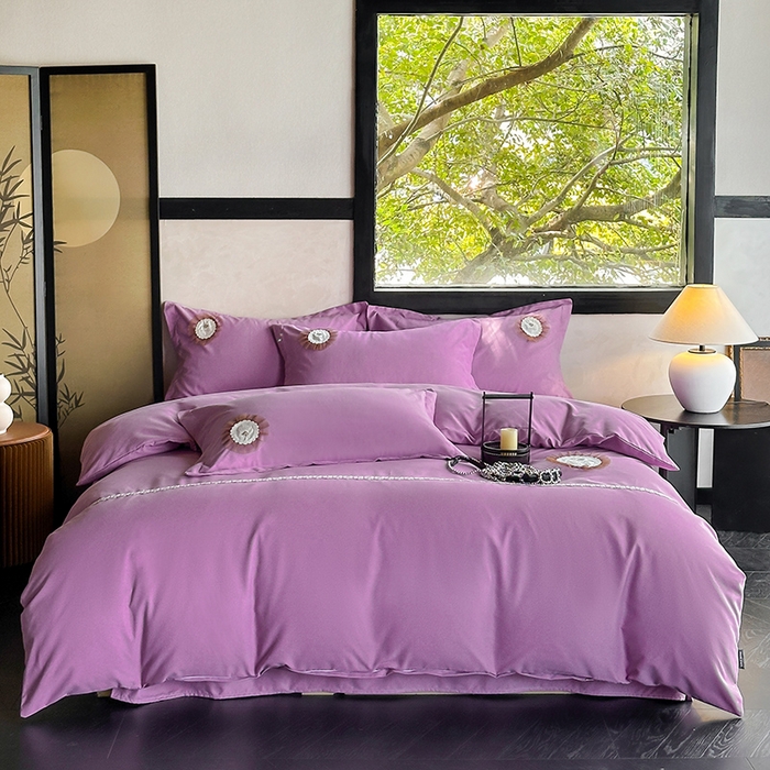 91家纺网 家纺一手货源 找家纺 宜家坊 2024秋冬加厚肌理纹碳素磨毛刺绣贴布绣花边新中式四件套 紫色