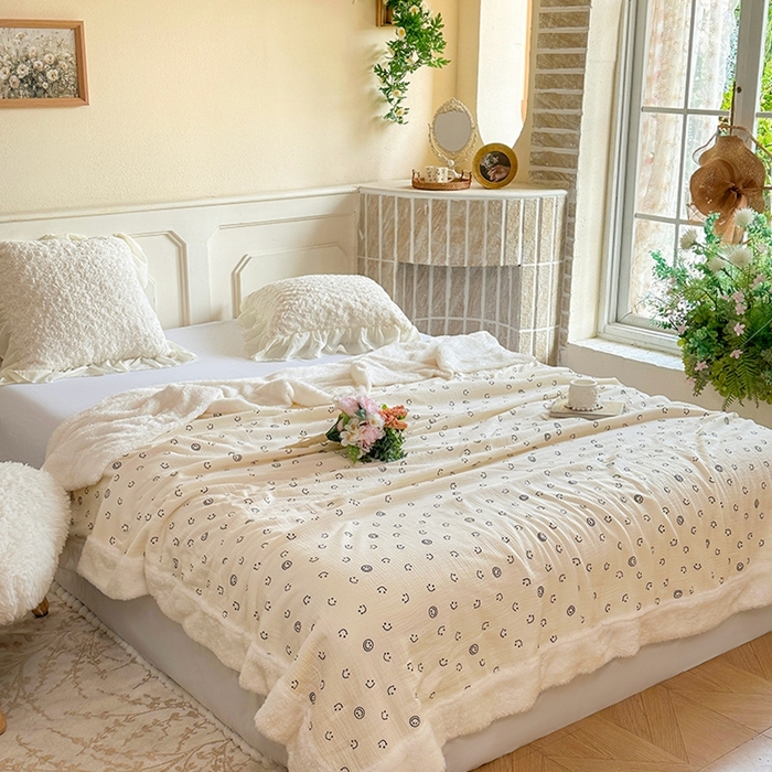 91家纺网 家纺一手货源 找家纺 木楌家居 2025新款皱绉纱空调盖被毯 乐乐