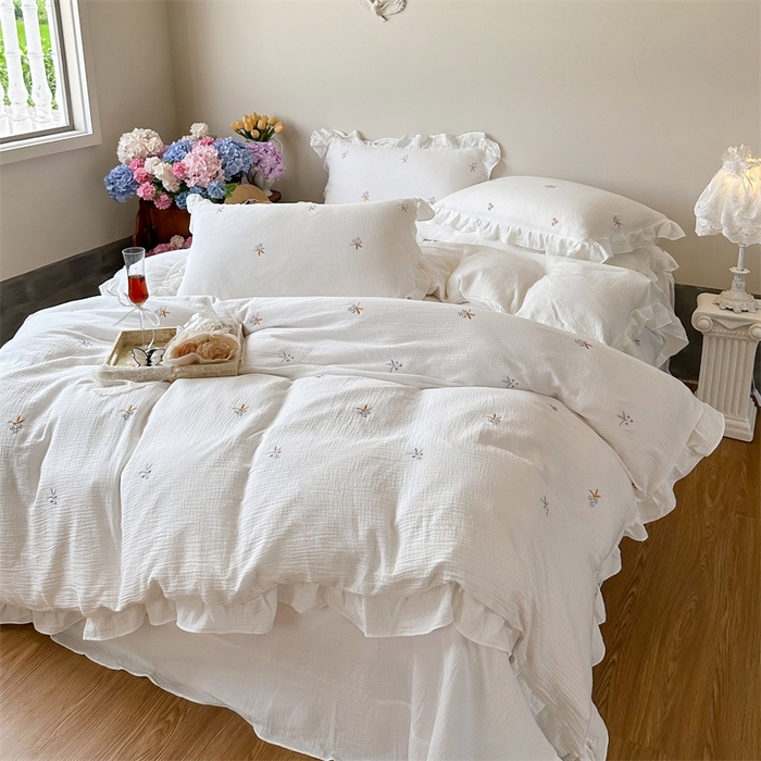 91家纺网 家纺一手货源 找家纺 木楌 2024全棉皱皱纱荷叶边刺绣工艺款四件套 文汐