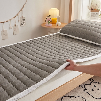 91家纺网 家纺一手货源 找家纺 （总）东宇床垫 2025新款牛奶绒床褥学生床