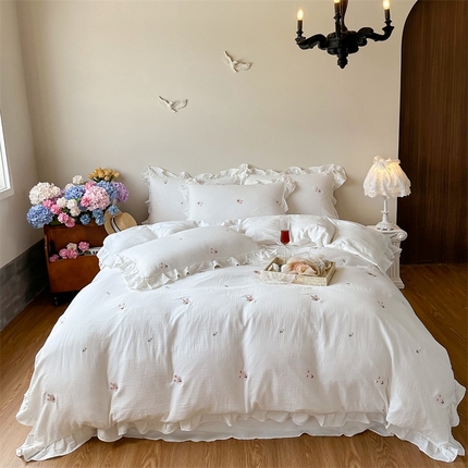 91家纺网 家纺一手货源 找家纺 （总）木楌 2024全棉皱皱纱荷叶边刺绣工艺款四件套