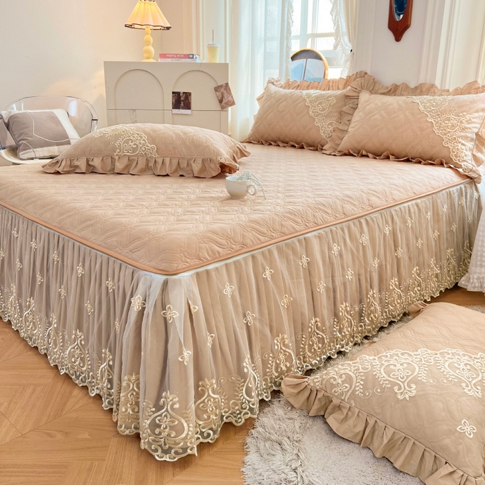 91家纺网 家纺一手货源 找家纺 罗艺轩 2024新款公主风全棉加厚可脱卸床笠式床裙三件套 慕雅-香槟