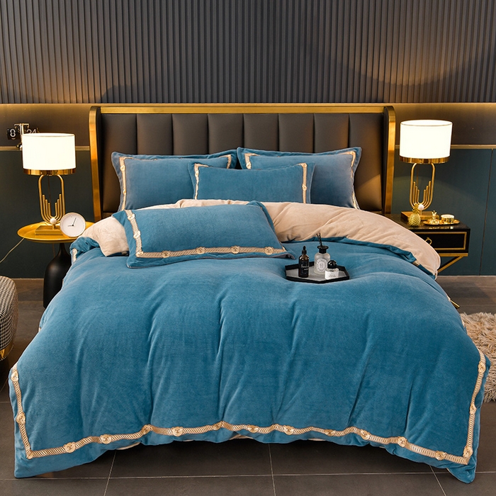 91家纺网 家纺一手货源 找家纺 云家 （包含买家秀）2024新款高克重牛奶绒纯色双拼刺绣四件套珊瑚绒 凯迪系列 凯迪-宾利兰+米驼