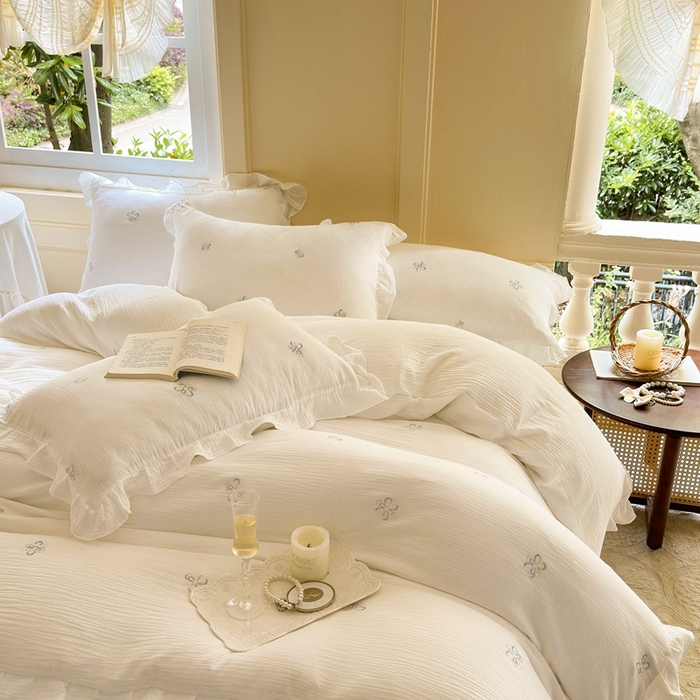 91家纺网 家纺一手货源 找家纺 木楌 2024全棉皱皱纱荷叶边刺绣工艺款四件套  蝶翼