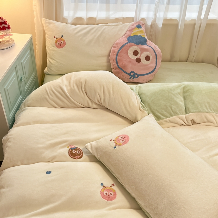 91家纺网 家纺一手货源 找家纺 （总）慕尚家纺 2025新款牛奶绒毛巾绣刺绣四件套