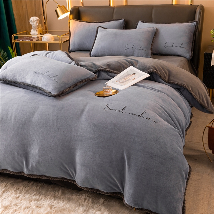 91家纺网 家纺一手货源 找家纺 吾诺 2024新款双拼色牛奶绒四件套 风格二 双拼兰灰