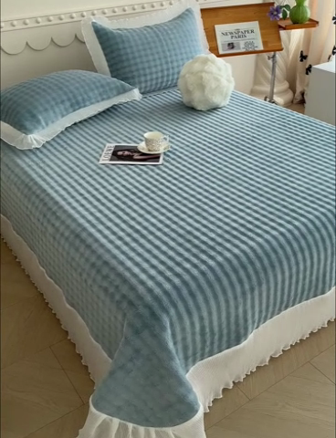 91家纺网 家纺一手货源 找家纺 冬然家纺 2024新款泡泡绒床裙四件套系列 泡泡绒-梦幻蓝