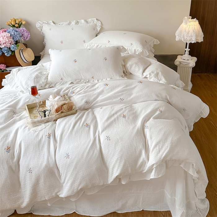 91家纺网 家纺一手货源 找家纺 木楌 2024全棉皱皱纱荷叶边刺绣工艺款四件套 文汐