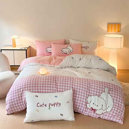 91家纺网 家纺一手货源 找家纺 （总）如一 2024新款牛奶绒拼接工艺款贴布绣+毛巾绣四件套