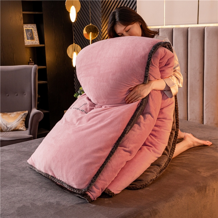 91家纺网 家纺一手货源 找家纺 吾诺 2024新款双拼色牛奶绒四件套 风格二 双拼豆沙