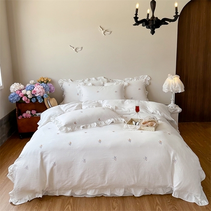 91家纺网 家纺一手货源 找家纺 （总）木楌 2024全棉皱皱纱荷叶边刺绣工艺款四件套