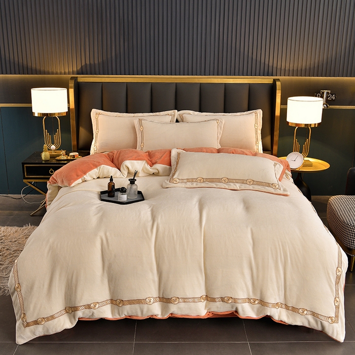 91家纺网 家纺一手货源 找家纺 云家 （包含买家秀）2024新款高克重牛奶绒纯色双拼刺绣四件套珊瑚绒 凯迪系列 凯迪-奶昔白+橙