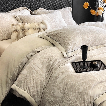 漫调家纺 2024新款轻奢立体着色雕花绒牛奶绒四件套 挪威森林