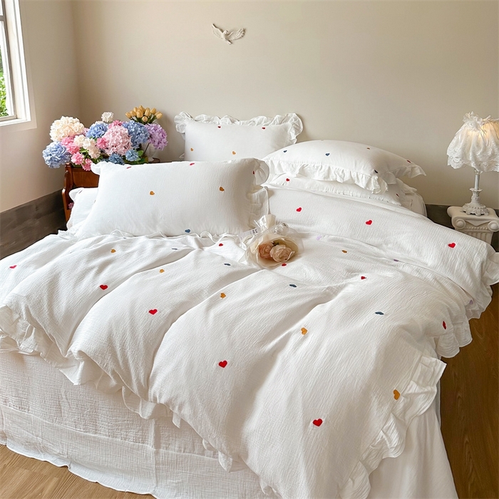 91家纺网 家纺一手货源 找家纺 木楌 2024全棉皱皱纱荷叶边刺绣工艺款四件套 爱恋