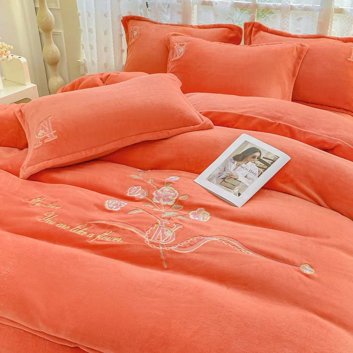 91家纺网 家纺一手货源 找家纺 晶缦家纺 2024新款高克重牛奶绒刺绣花四件套 点点花季-香橙