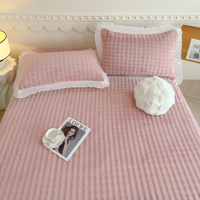 91家纺网 家纺一手货源 找家纺 冬然家纺 2024新款泡泡绒床裙四件套系列 泡泡绒-樱花粉