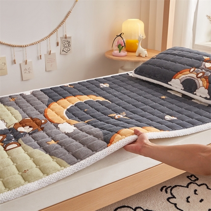 91家纺网 家纺一手货源 找家纺 （总）东宇床垫 2025新款牛奶绒床褥学生床