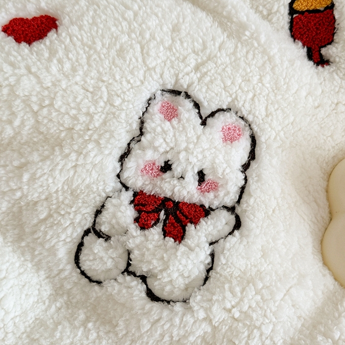 91家纺网 家纺一手货源 找家纺 蜜柚 2024新款高克重羊羔绒牛奶绒毛巾绣四件套 欢乐兔小姐