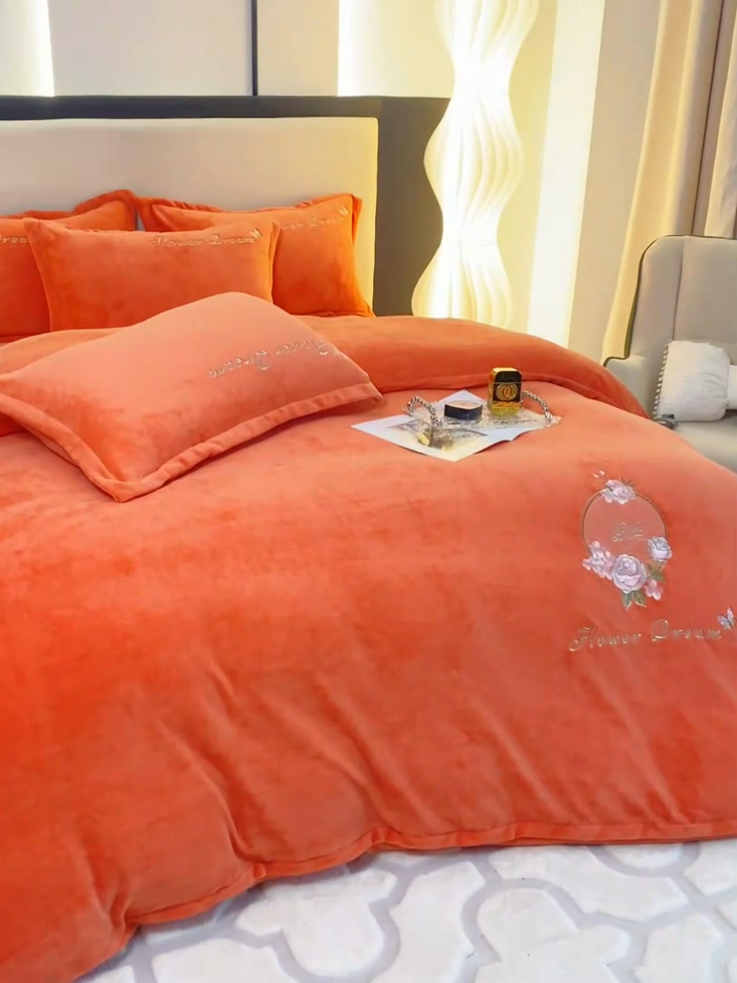 91家纺网 家纺一手货源 找家纺 晶缦家纺 2024新款高克重牛奶绒刺绣花四件套 花仙子-香橙