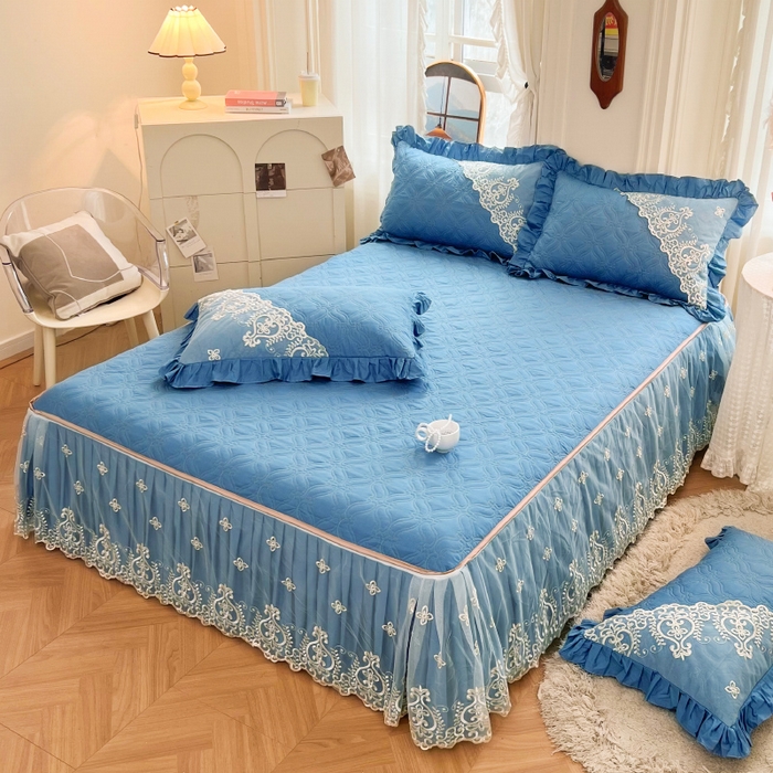 91家纺网 家纺一手货源 找家纺 罗艺轩 2024新款公主风全棉加厚可脱卸床笠式床裙三件套 慕雅-牛仔蓝