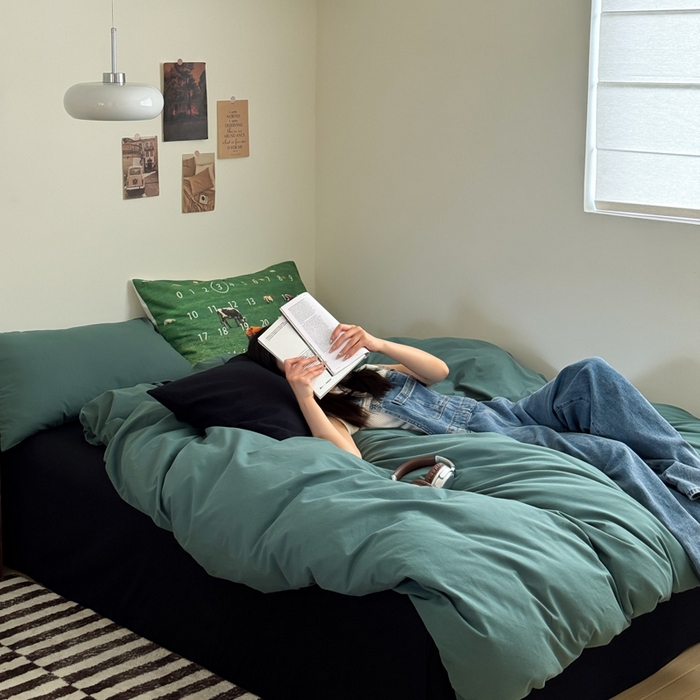 91家纺网 家纺一手货源 找家纺 艾沁家纺 2024新款简约风全棉色织水洗棉混搭四件套 墨绿+黑（墨绿+印花枕）