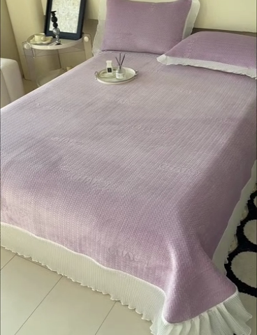 91家纺网 家纺一手货源 找家纺 冬然家纺 2024新款雕花绒床盖四件套系列 大麦穗-紫