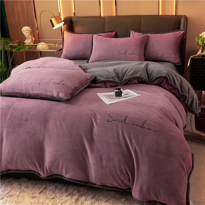 91家纺网 家纺一手货源 找家纺 吾诺 2024新款双拼色牛奶绒四件套 风格二 双拼浅紫