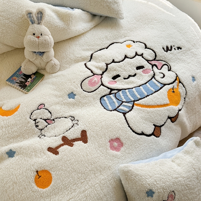 91家纺网 家纺一手货源 找家纺 蜜柚 2024新款高克重羊羔绒牛奶绒毛巾绣四件套 酷酷羊