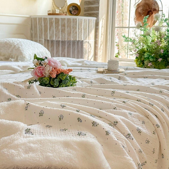 91家纺网 家纺一手货源 找家纺 木楌家居 2025新款皱绉纱空调盖被毯 舒蕊