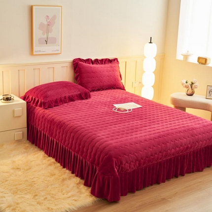 91家纺网 家纺一手货源 找家纺 （总）茉保家纺 2025新款纯色牛奶绒床盖