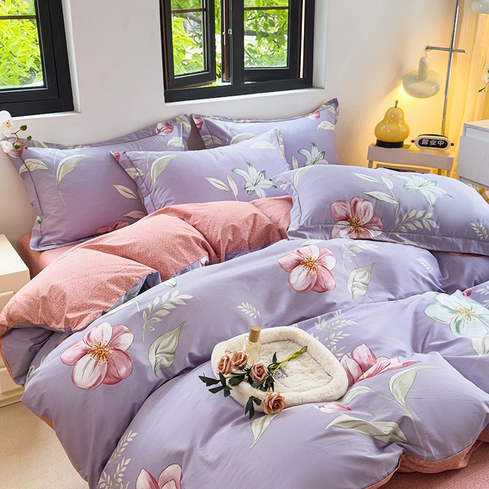 91家纺网 家纺一手货源 找家纺 润淳 2025全棉正宗13376四件套精梳棉印花纯棉三件套13372全棉四件套 兰亭花絮 紫
