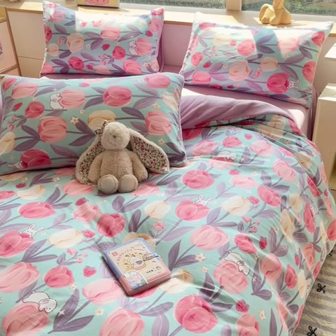 91家纺网 家纺一手货源 找家纺 麦伦家居 2024秋冬新品 多功能床品全棉+牛奶绒四件套郁金花镜紫