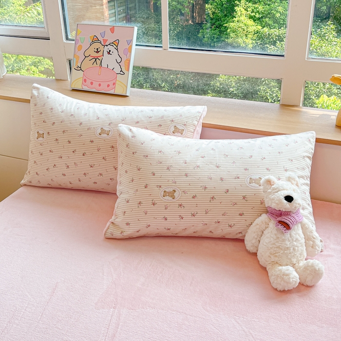 91家纺网 家纺一手货源 找家纺 麦伦家居 2024秋冬新品 多功能床品全棉+牛奶绒四件套 碎花小熊