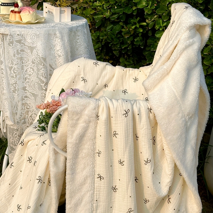 91家纺网 家纺一手货源 找家纺 木楌家居 2025新款皱绉纱空调盖被毯 露丝