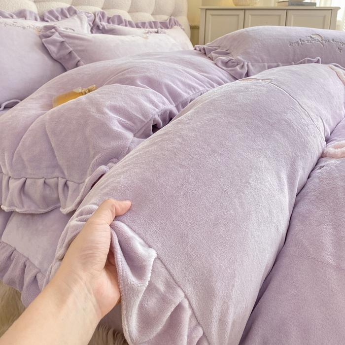 91家纺网 家纺一手货源 找家纺 蜜柚 2024新款全消光高克重韩版小清新贴布绣四件套 蝴蝶结-紫