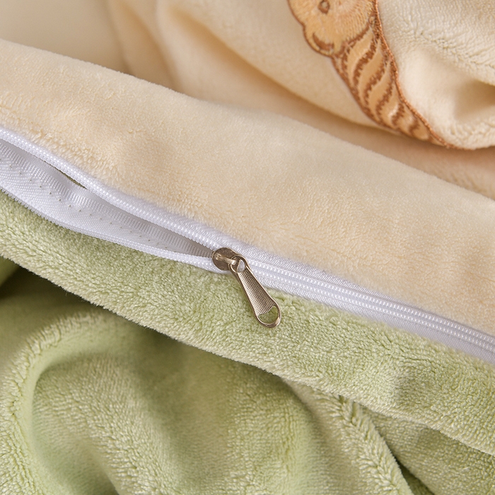 91家纺网 家纺一手货源 找家纺 云家 （包含买家秀）2024新款高克重牛奶绒纯色双拼刺绣四件套珊瑚绒 凯迪系列 凯迪-奶昔白+豆绿