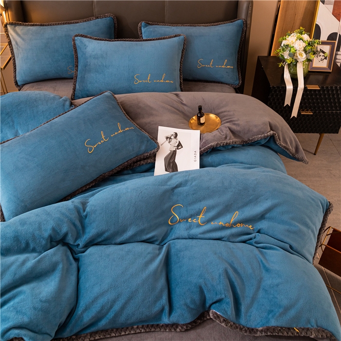 91家纺网 家纺一手货源 找家纺 吾诺 2024新款双拼色牛奶绒四件套 风格二 双拼中蓝