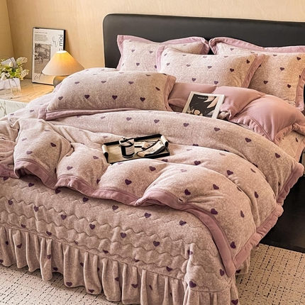 91家纺网 家纺一手货源 找家纺 （总）茉保家纺 2025新款包边款印花牛奶绒床盖四件套