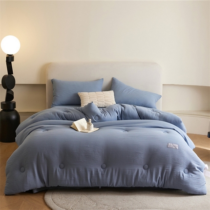 91家纺网 家纺一手货源 找家纺 头等舱 2025新款皱皱双层纱A类20大豆抗菌秋冬被 舒暖蓝