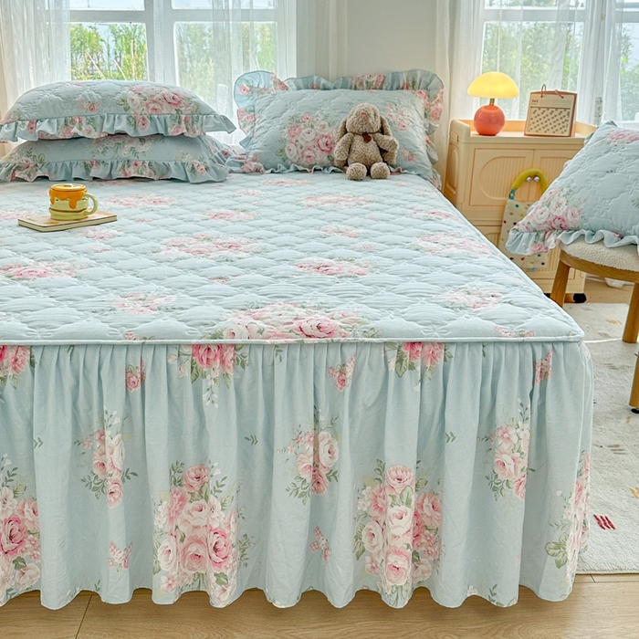 91家纺网 家纺一手货源 找家纺 忘忧草 2024亲肤水洗棉夹棉床裙--小清新系列 安娜花园