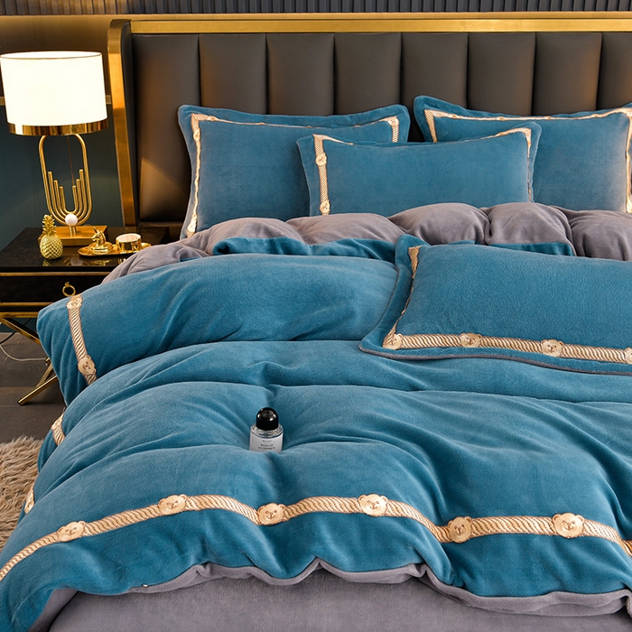 91家纺网 家纺一手货源 找家纺 云家 （包含买家秀）2024新款高克重牛奶绒纯色双拼刺绣四件套珊瑚绒 凯迪系列 凯迪-宾利兰+高级灰