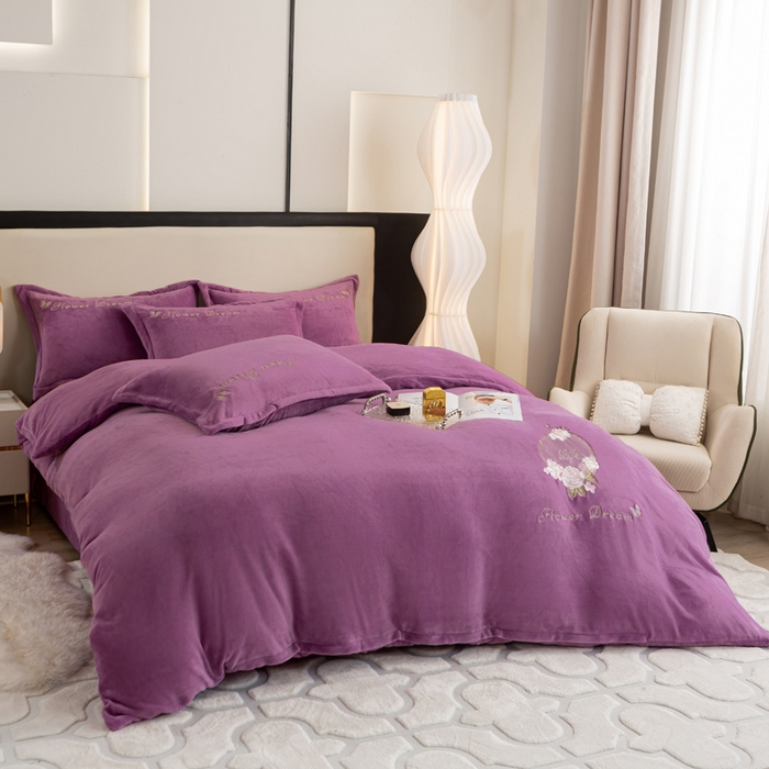 91家纺网 家纺一手货源 找家纺 晶缦家纺 2024新款高克重牛奶绒刺绣花四件套 花仙子-淡紫