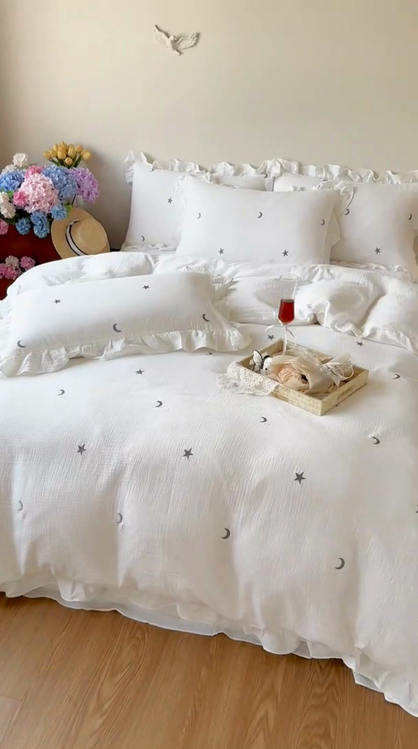 91家纺网 家纺一手货源 找家纺 木楌 2024全棉皱皱纱荷叶边刺绣工艺款四件套 星辰